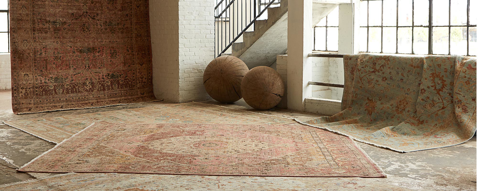 Guide to Decorating Your Home With Antique Rugs